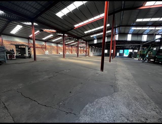 8,000M² FACTORY FOR SALE IN ALRODE